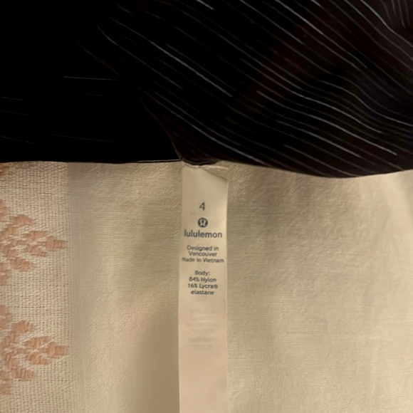 Lululemon leggings - Picture 4 of 4
